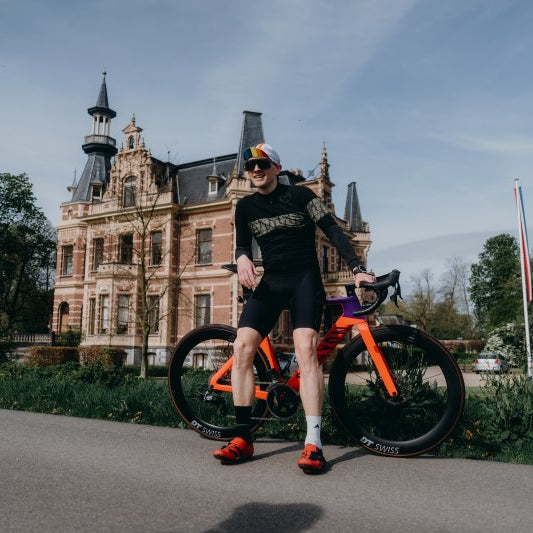 Schwarz und Weiss Rennradsocken