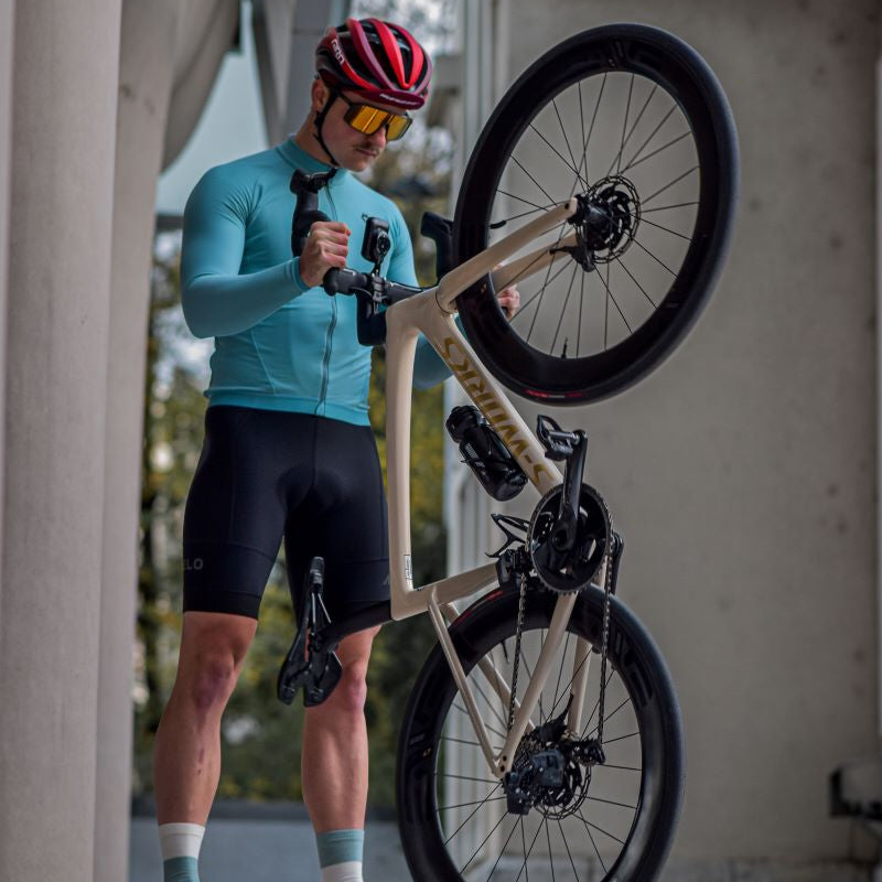 Professional cycling socks for road biking | Hohem Merinoanteil |Rennradsocken aus Merino in Mintgrün, hoher Merino-Anteil, warm, geruchsneutral, rutschfest und angenehm stützend.