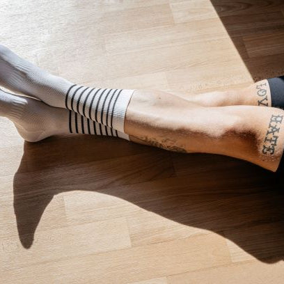 Sock Bundle for cyclist | Klasisscher Style |Klassische schwarz-weiße Rennradsocken im zeitlosen Design.