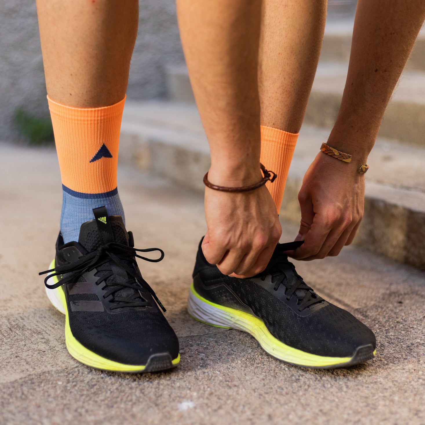 Professional cycling socks for road biking | PIPPO Logo | Rennradsocken von PIPPO mit ergonomischem Zehen-Support und markantem PIPPO Logo.