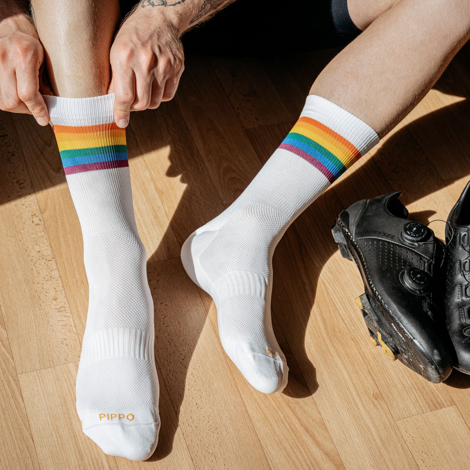 Pride Bundle for cyclist | Atmungsaktiv |Atmungsaktive Rennradsocken aus leichtem Funktionsmaterial für Rennradfahrer.