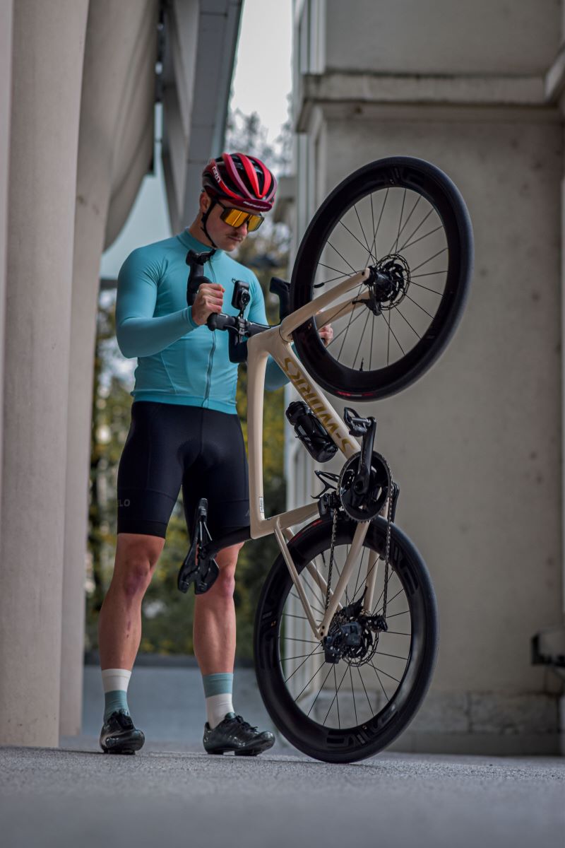 Professional cycling socks for road biking | Hohem Merinoanteil |Rennradsocken aus Merino in Mintgrün, hoher Merino-Anteil, warm, geruchsneutral, rutschfest und angenehm stützend.