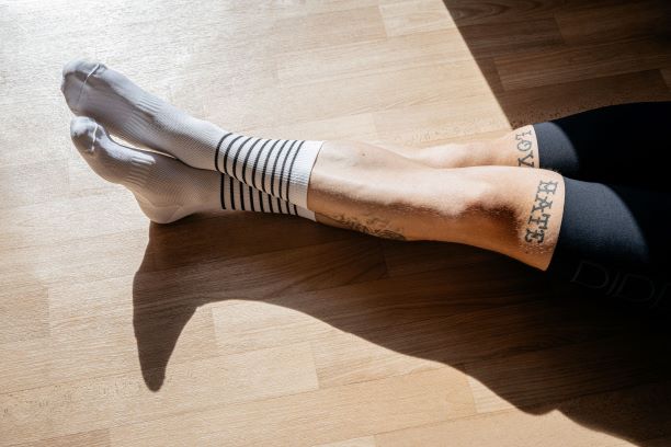 Sock Bundle for cyclist |  Klasisscher Style  |Klassische schwarz-weiße Rennradsocken im zeitlosen Design.